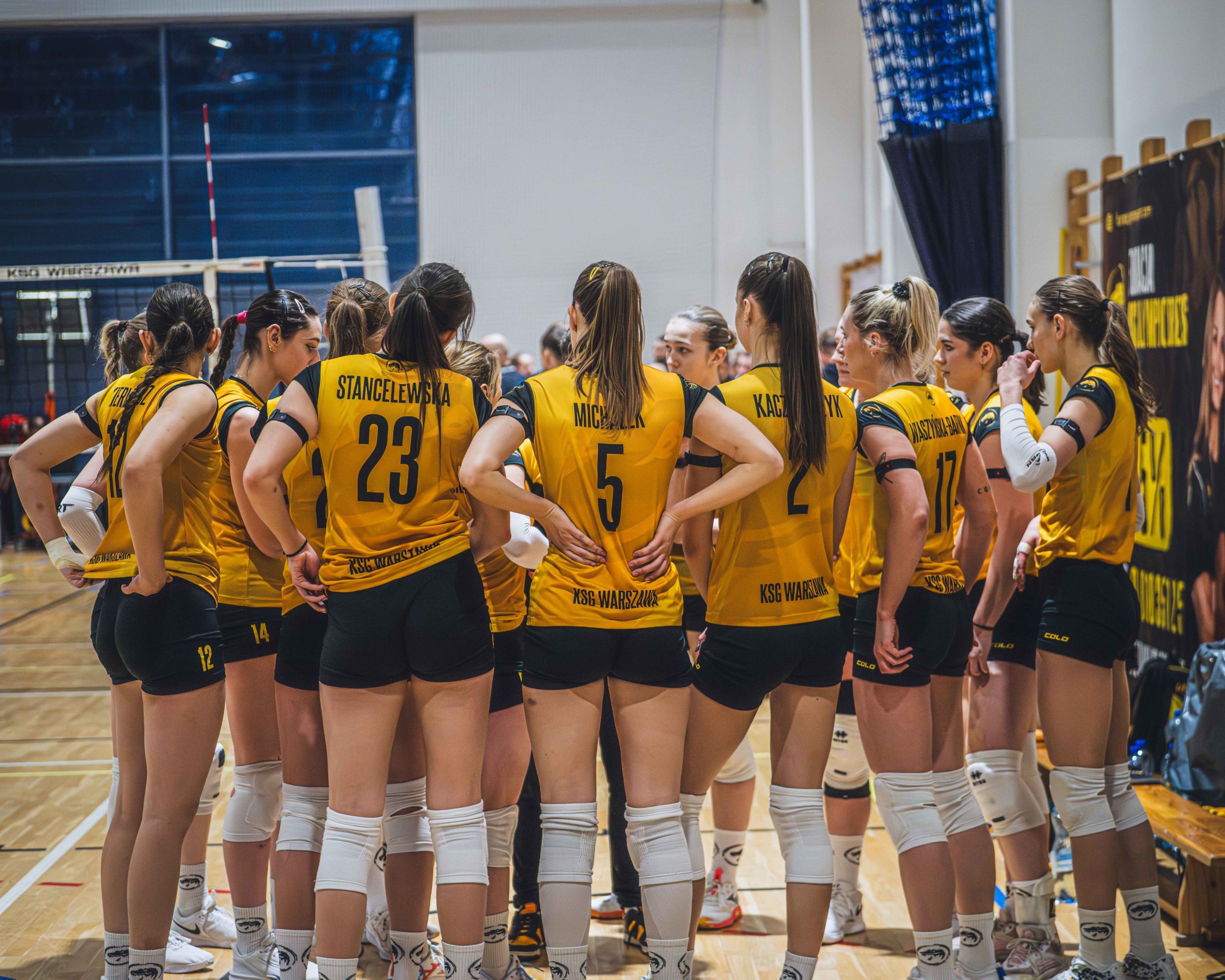 Dominacja lidera na warszawskim parkiecie